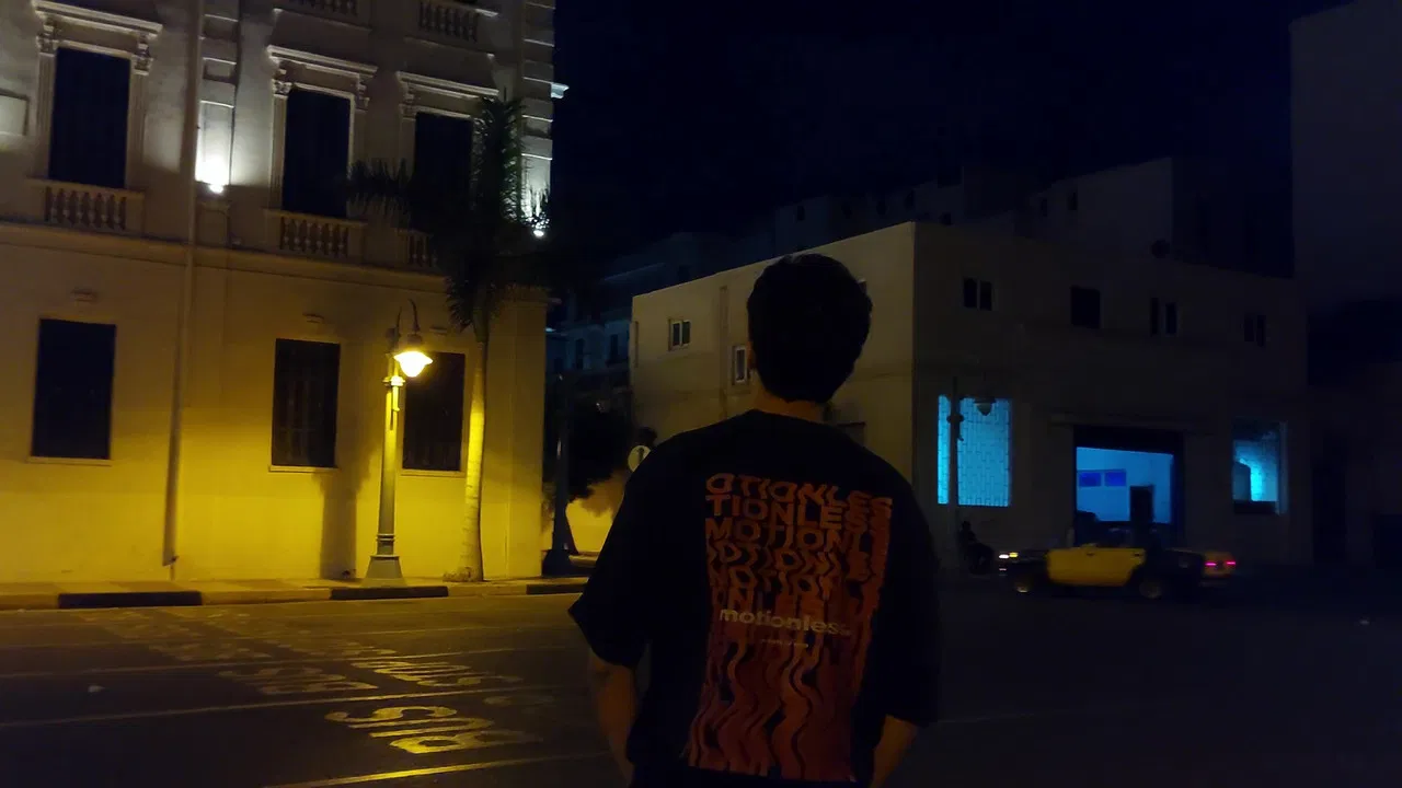 OYOun El Nas backdrop