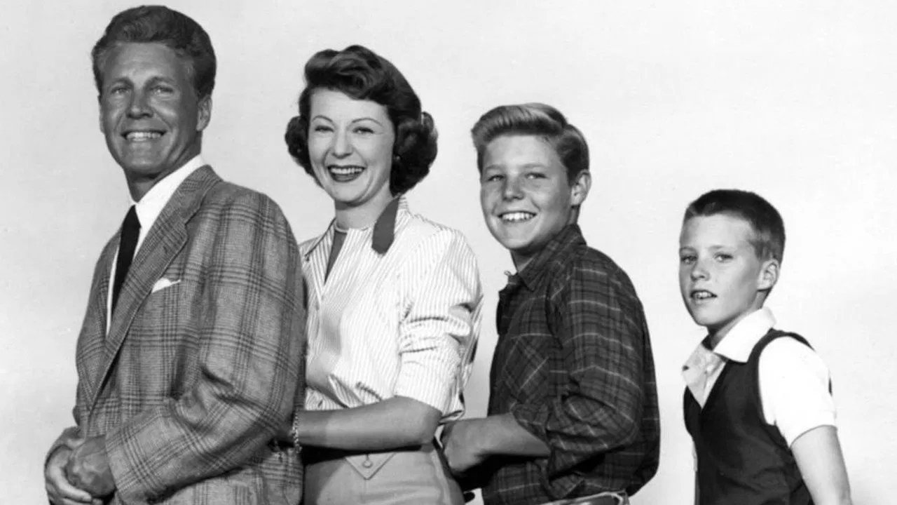 Here Come the Nelsons backdrop