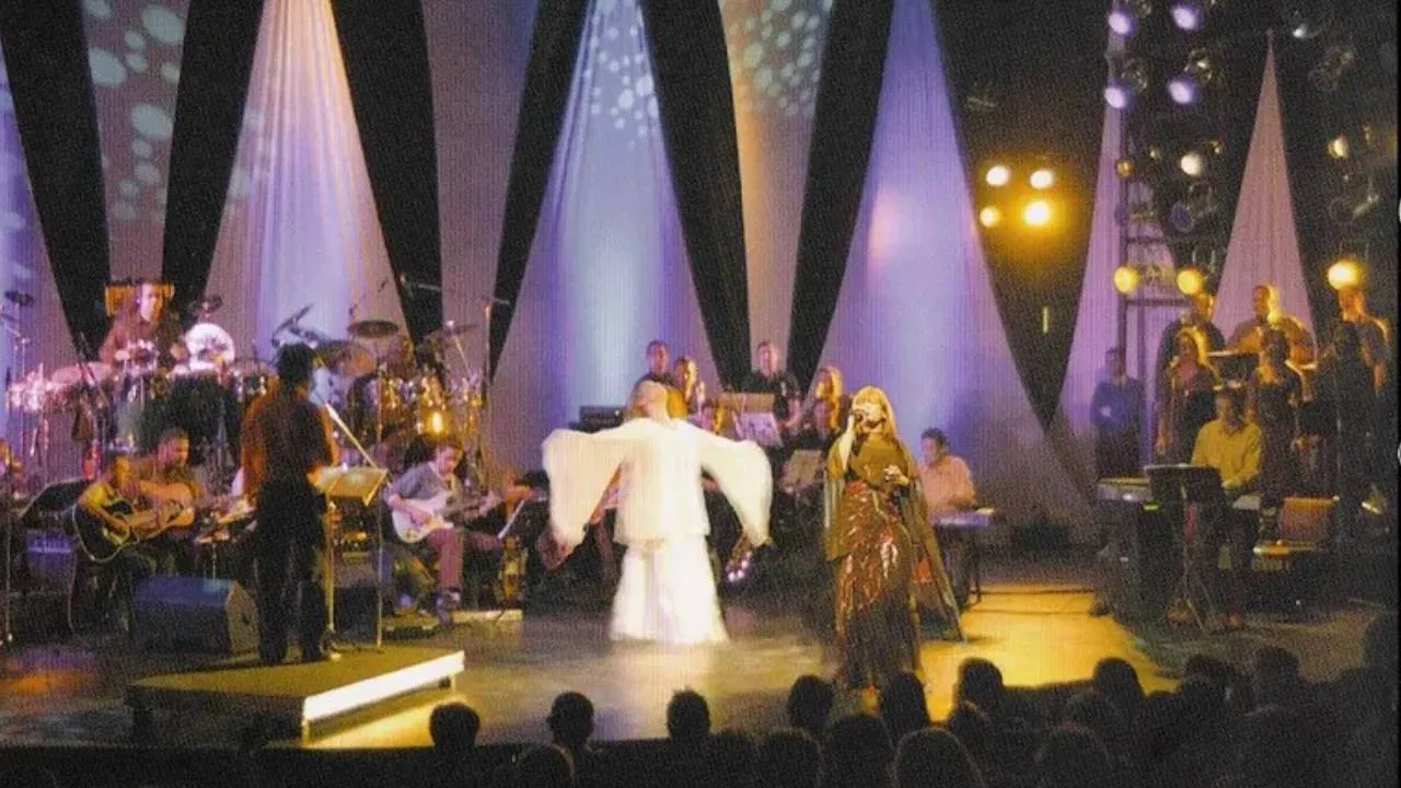 Shirley Carvalhaes - Tudo Sobre Mim (Ao Vivo) backdrop