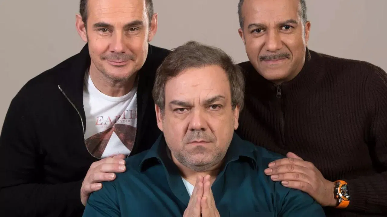 Tous Inconnus backdrop