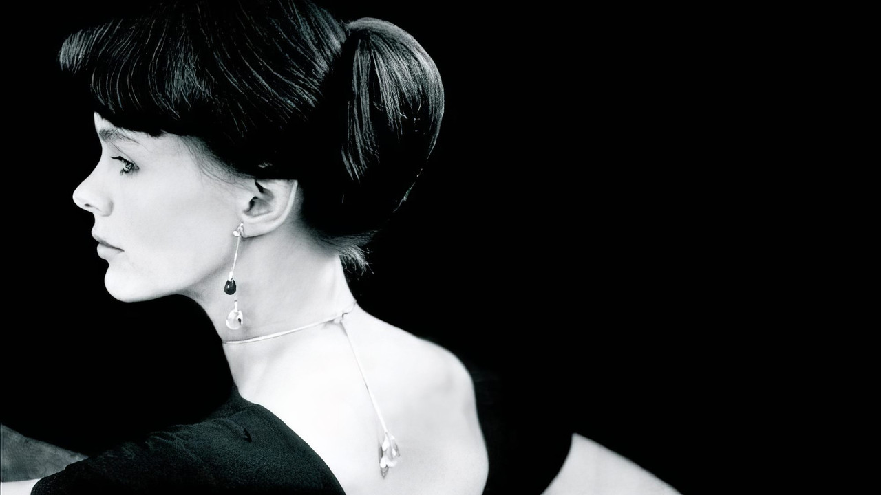 Torun - En passion i silver backdrop