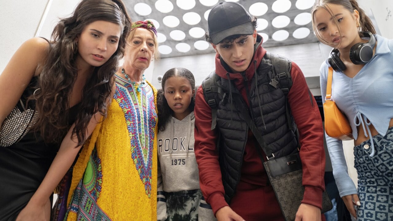 En Nu Ben Ik Verliefd backdrop