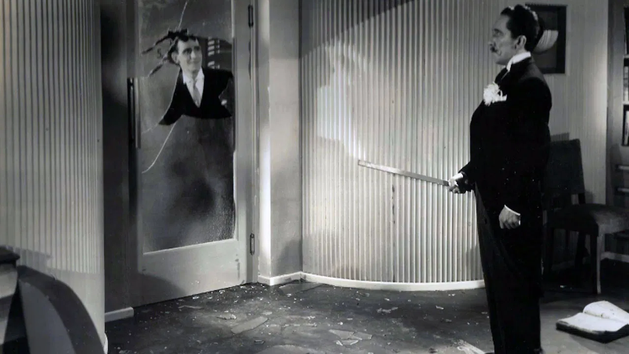 La quinta calumnia backdrop