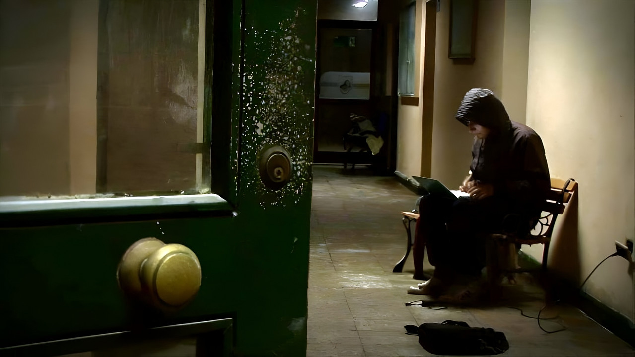 Darío en toma backdrop