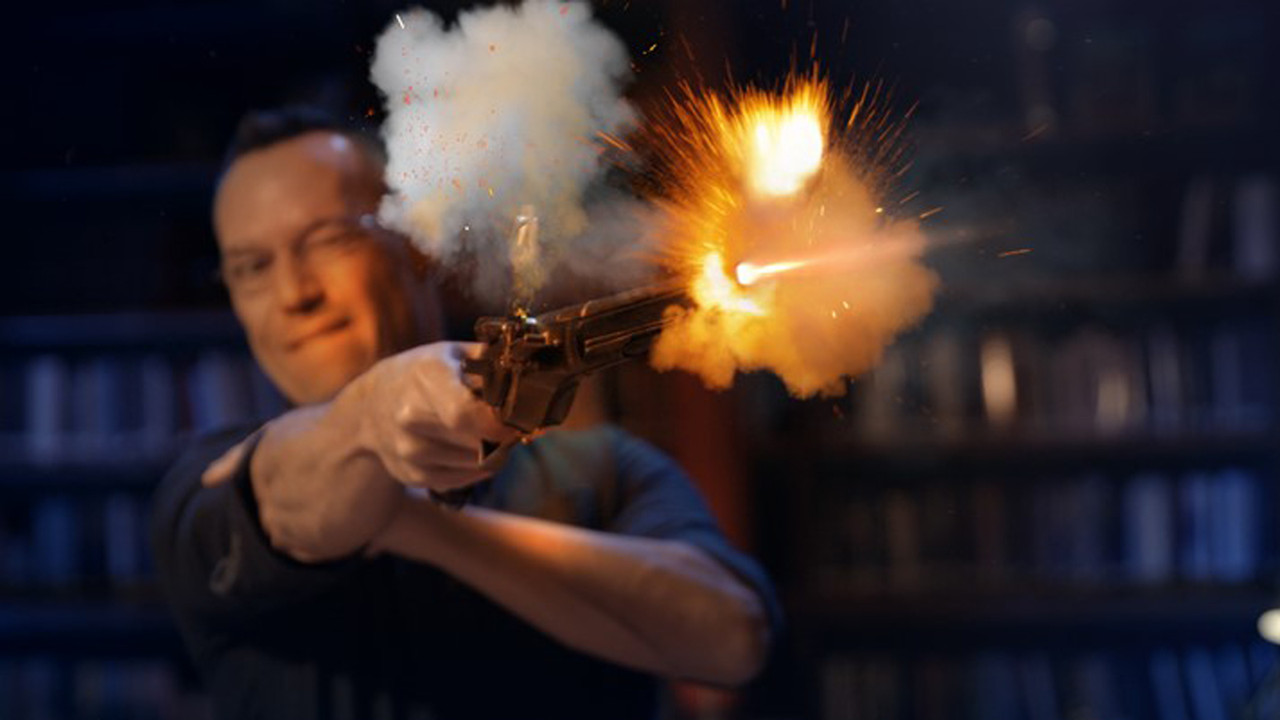 80 Years of War backdrop