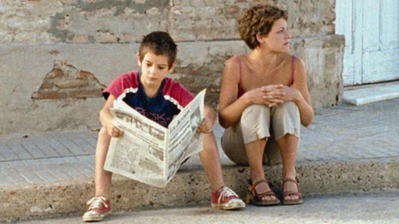 Ana and the Others backdrop