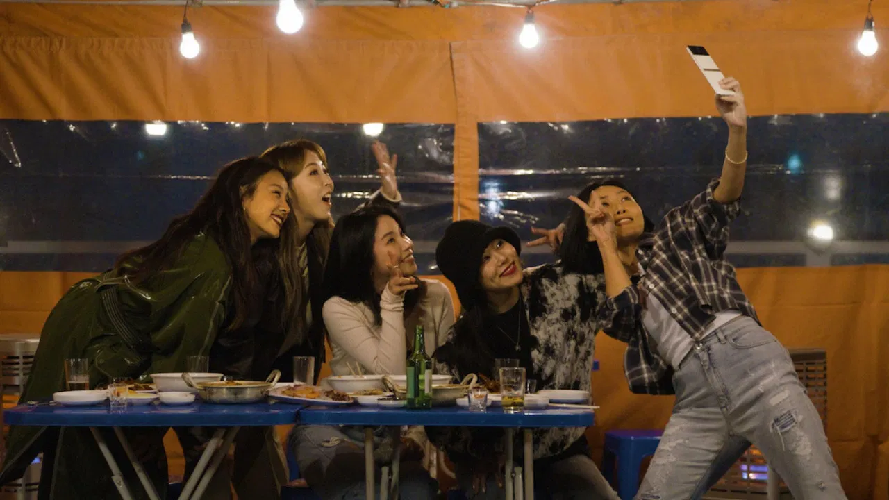 Mamamoo: Where Are We Now? backdrop