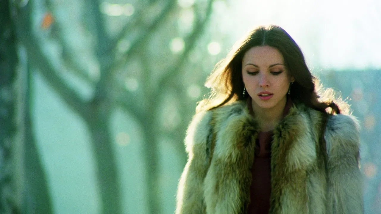 Emilia... parada y fonda backdrop