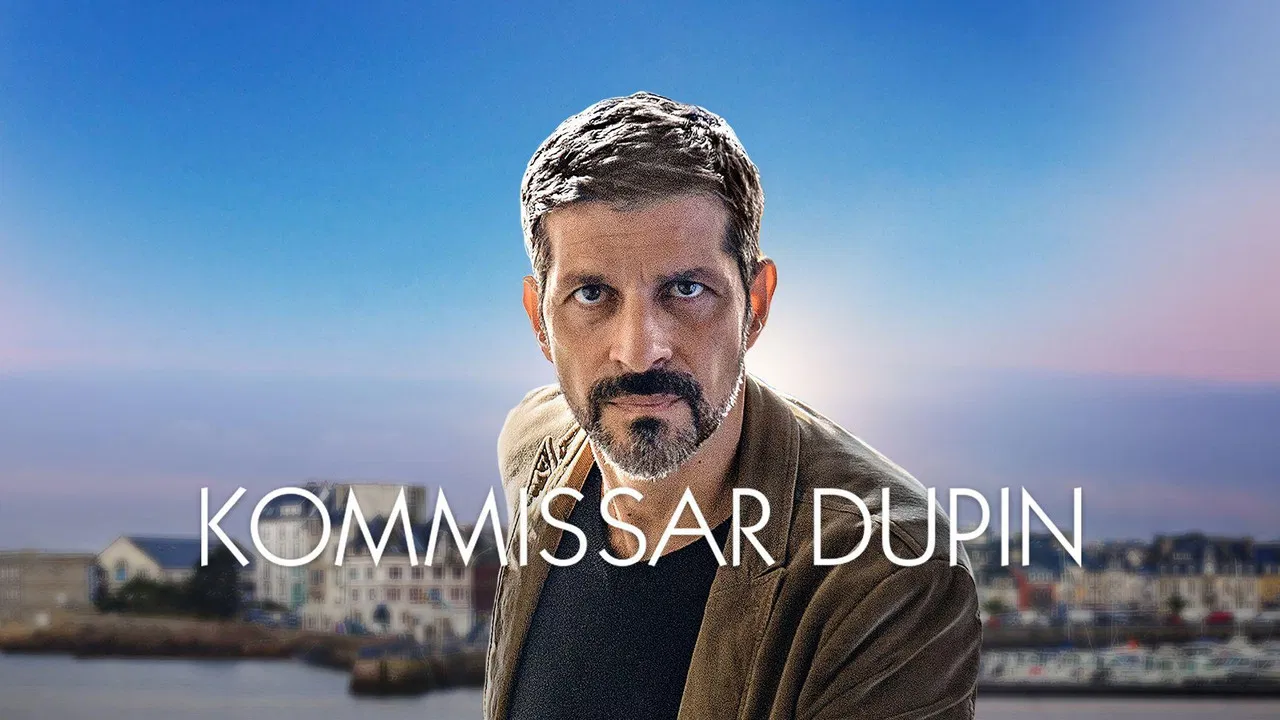 Inspector Dupin: Brittany's Surf backdrop