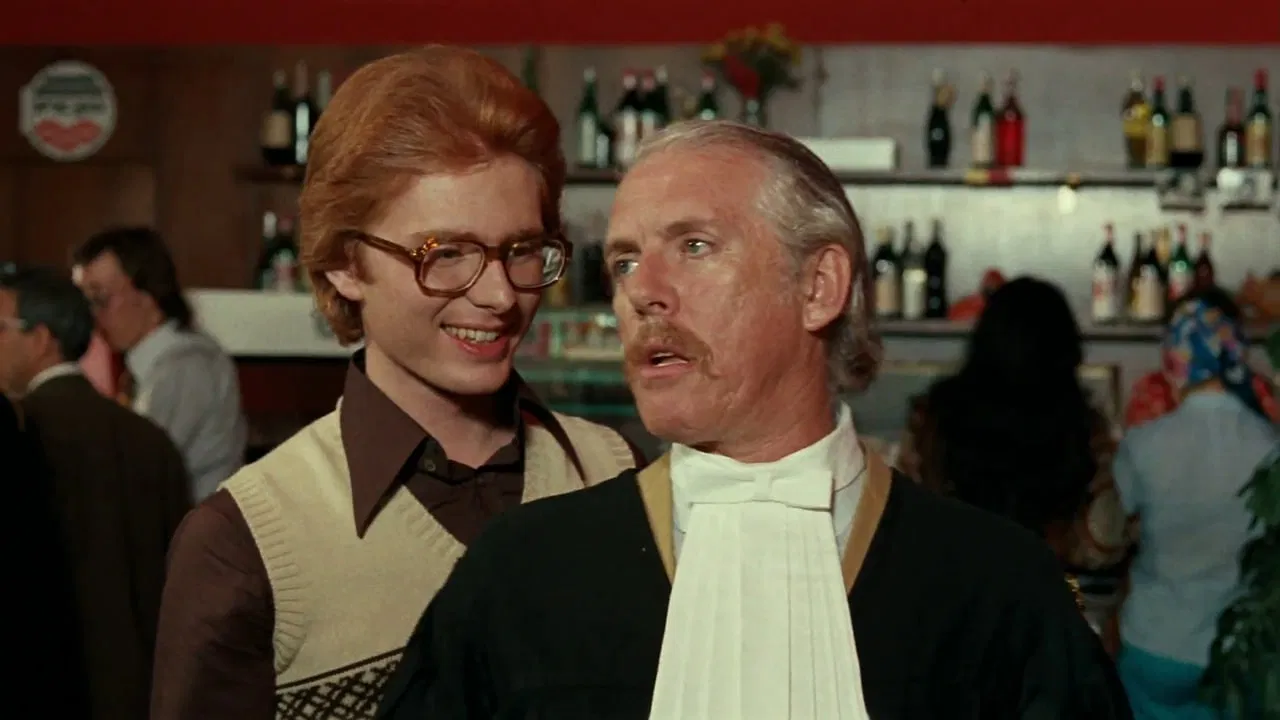 Amore mio non farmi male backdrop