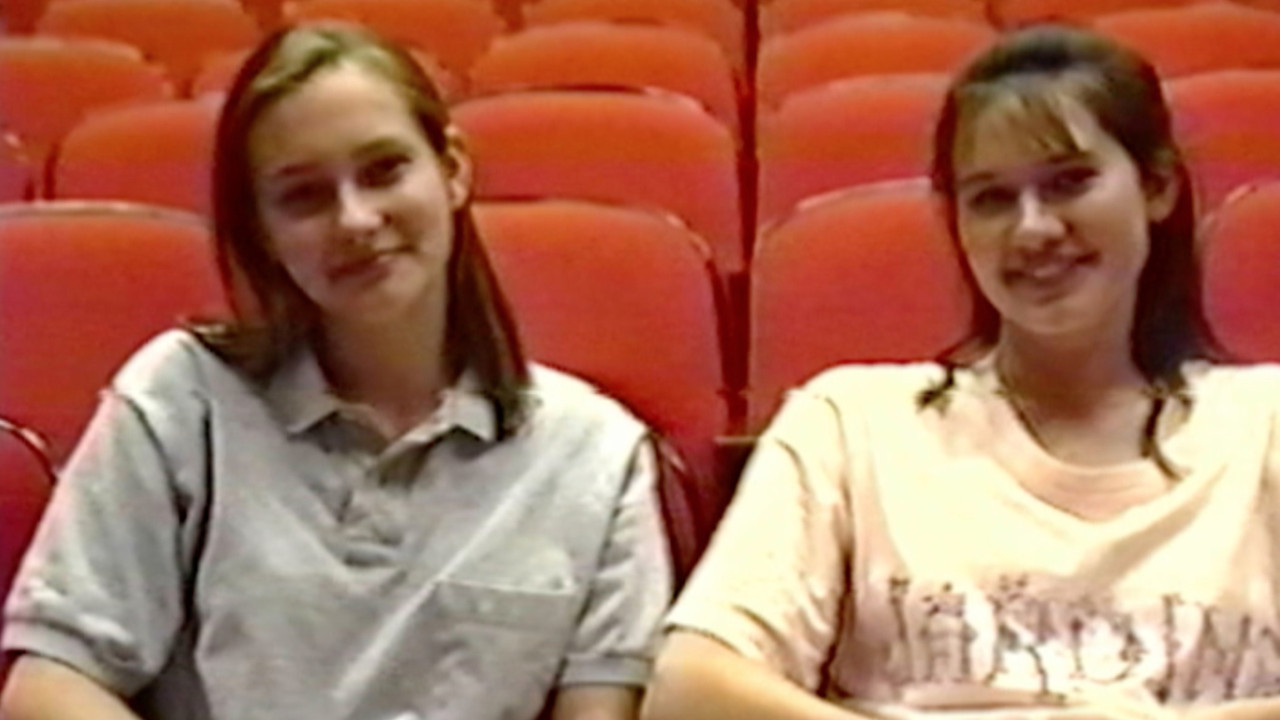 A Las Cines backdrop