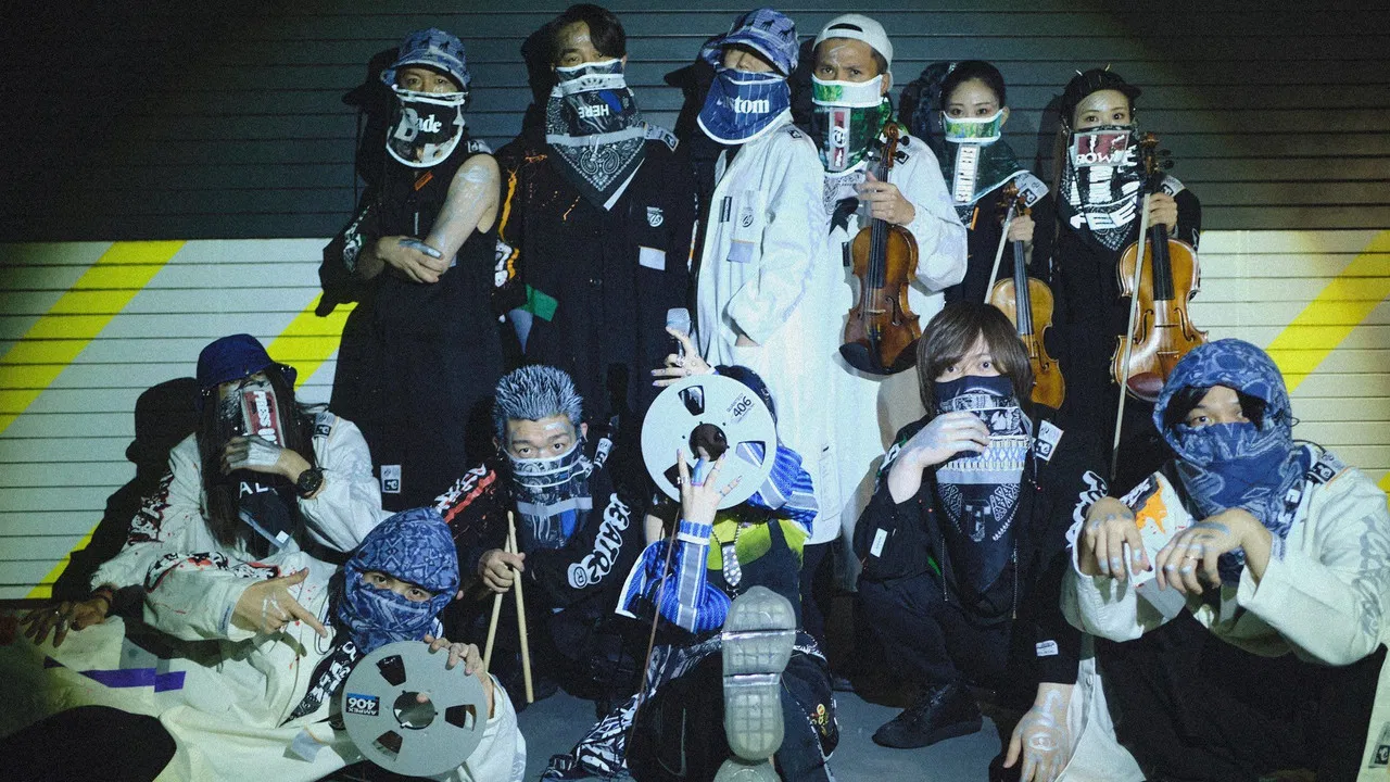 ZUTOMAYO CLEANING LABO「温れ落ち度」 backdrop