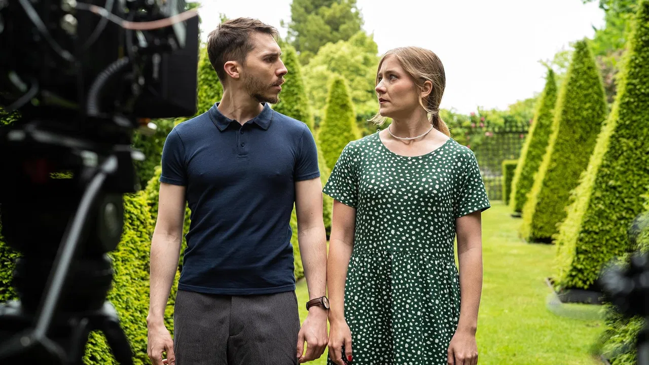 The English Retreat backdrop