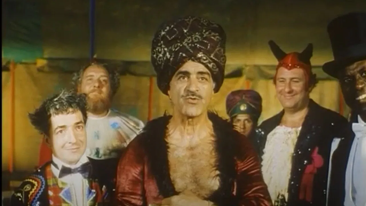 Frigidaire - Il film backdrop