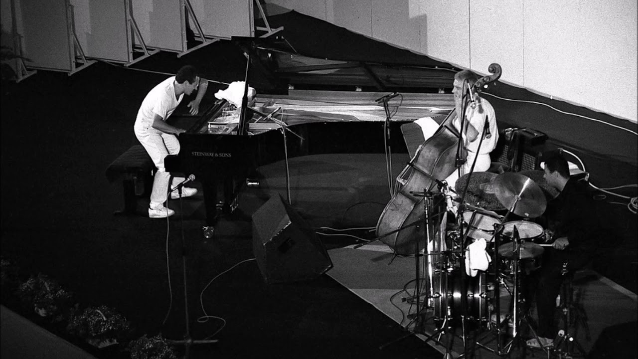 Keith Jarrett: Standards II backdrop