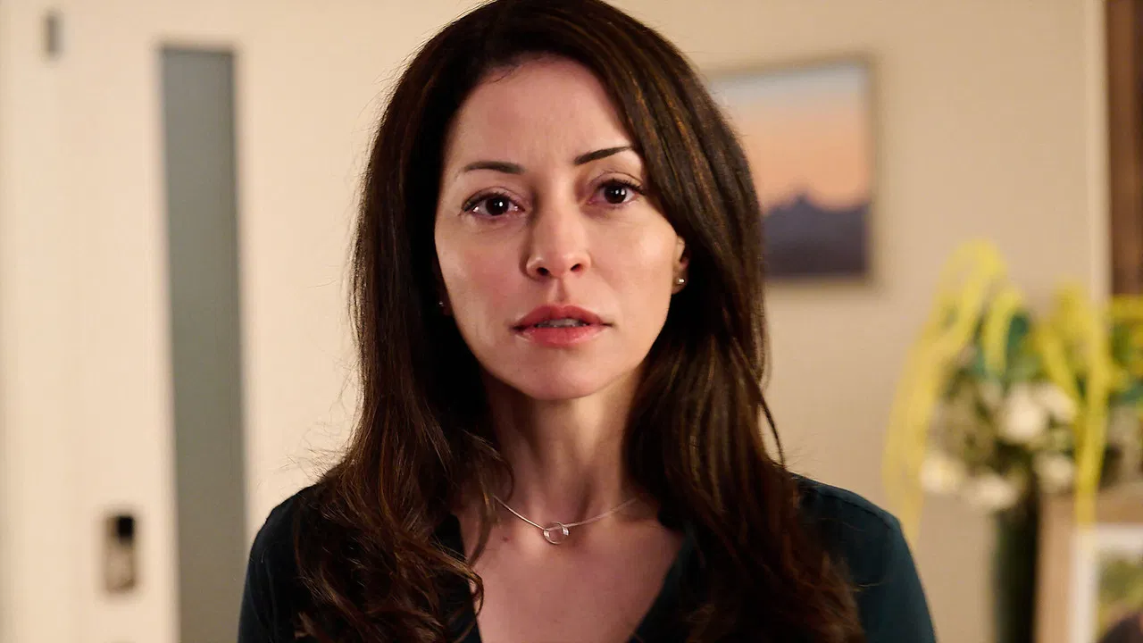 Psycho Intern backdrop