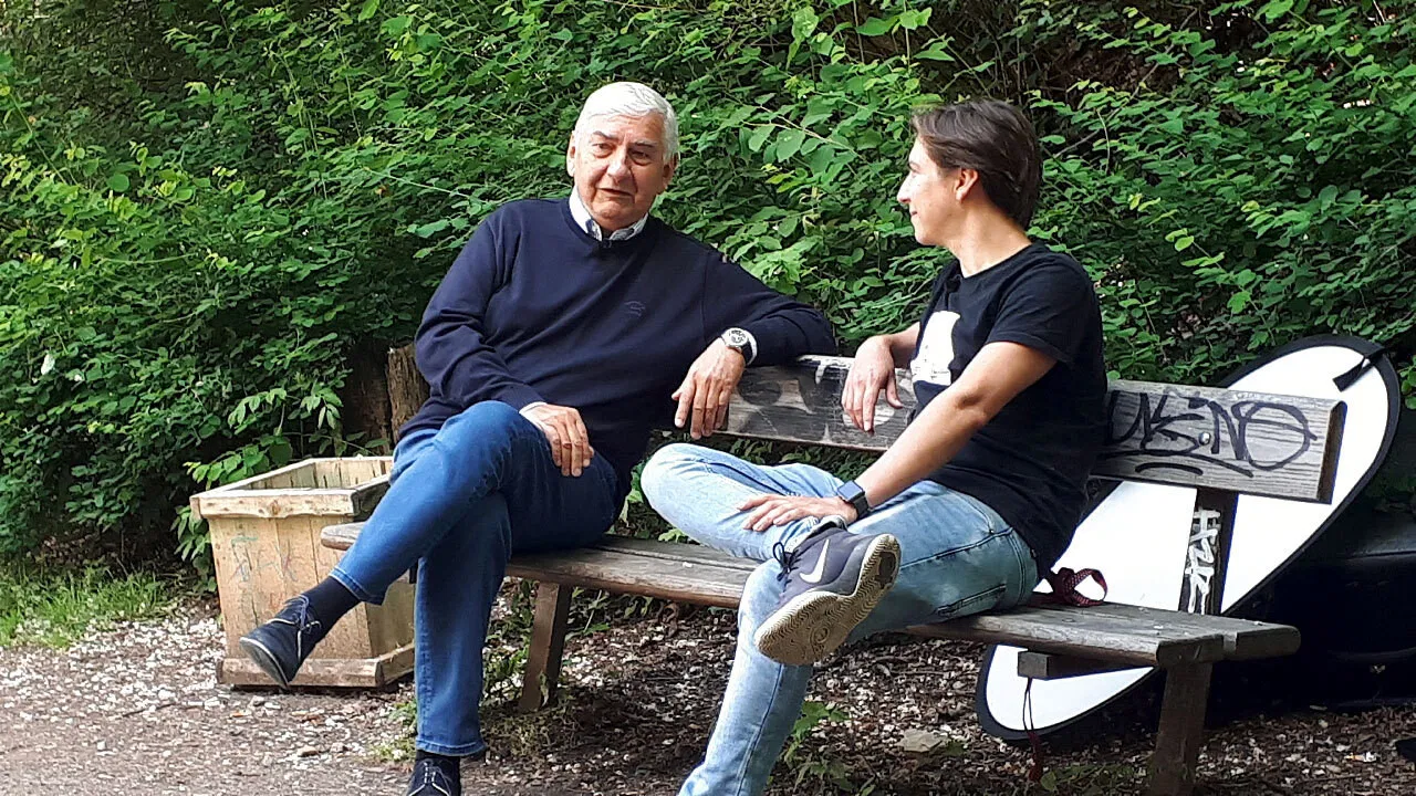 Pan herec Miroslav Donutil backdrop