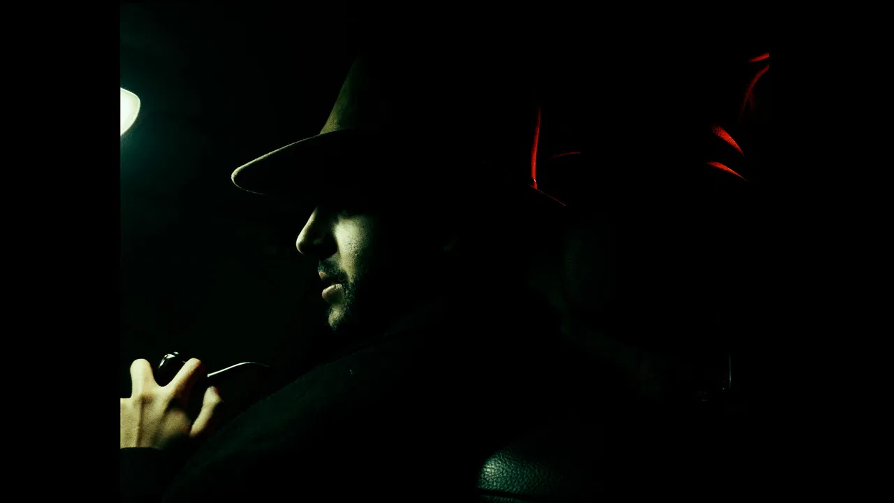 Código Negro: Codex backdrop