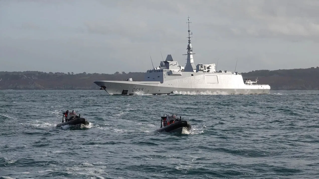 Frégates, fleuron de la marine française backdrop