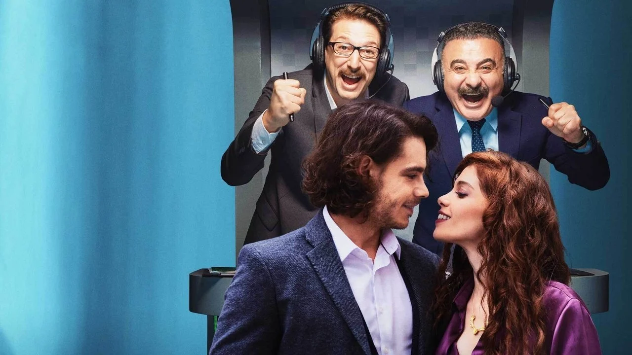 Orta! Kafa! Aşk! backdrop