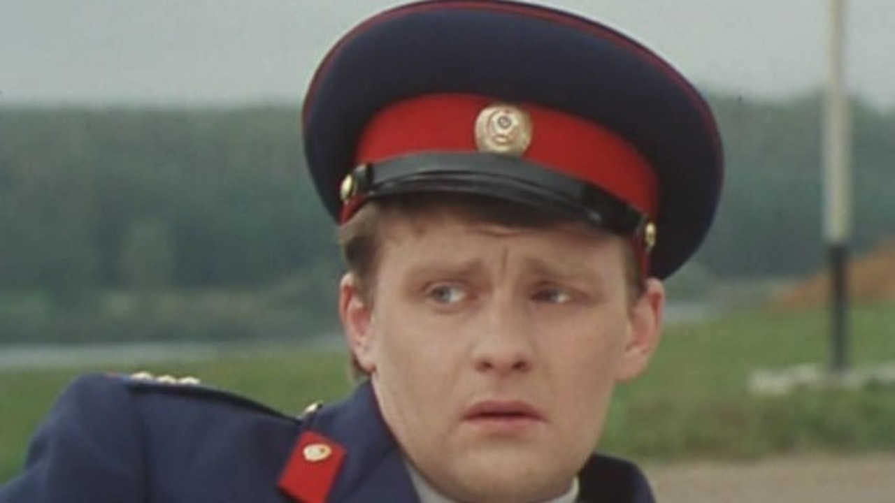 Под куполом цирка backdrop