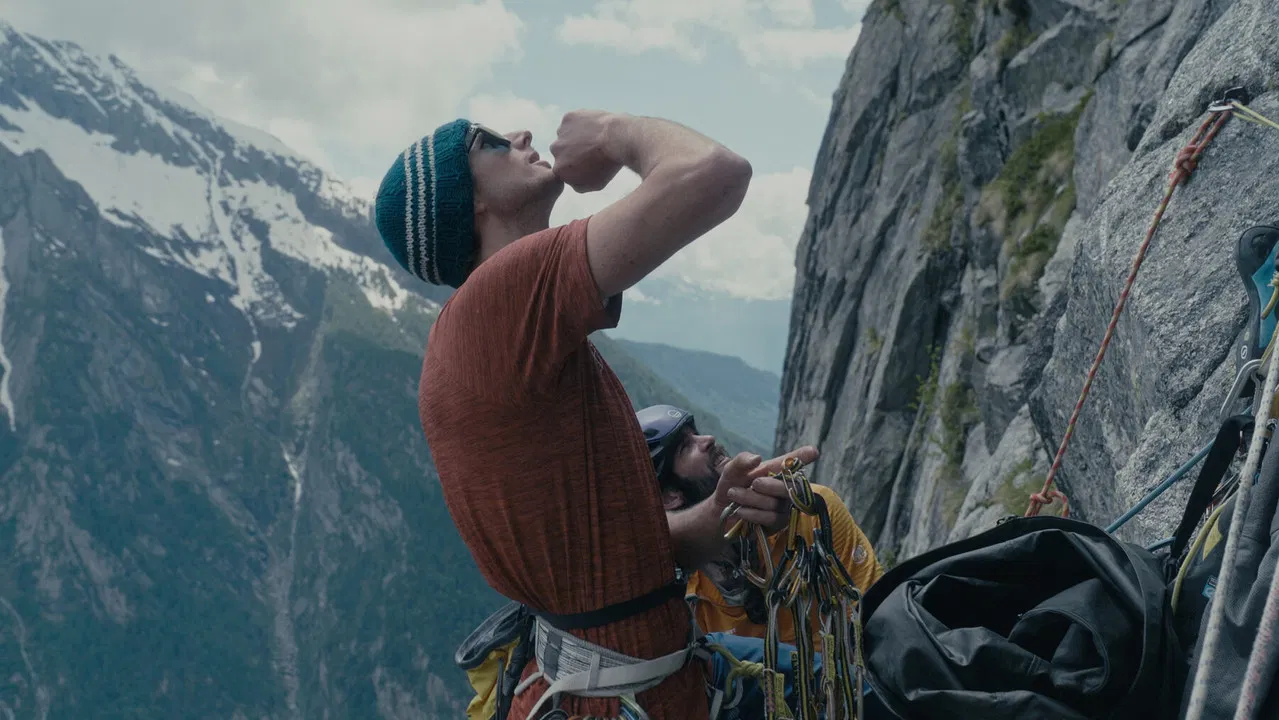 Hocheti Pocheti backdrop