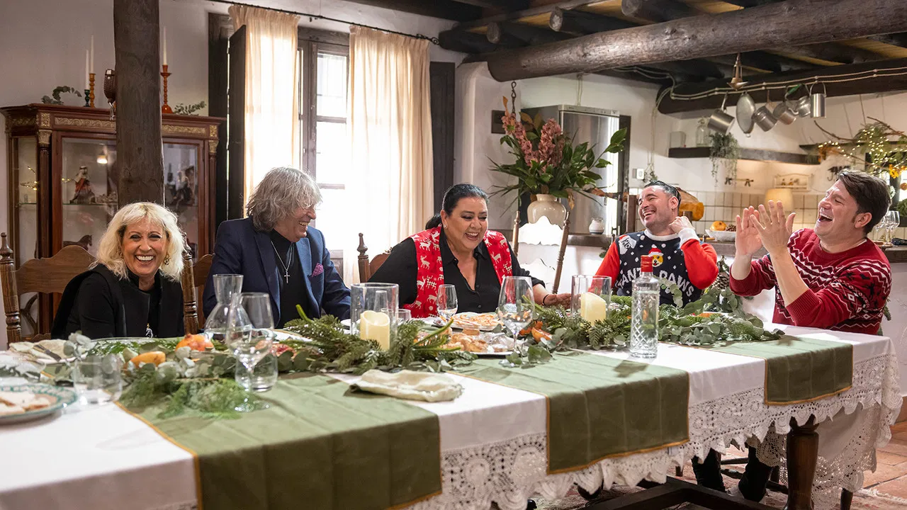 Al son de la navidad backdrop