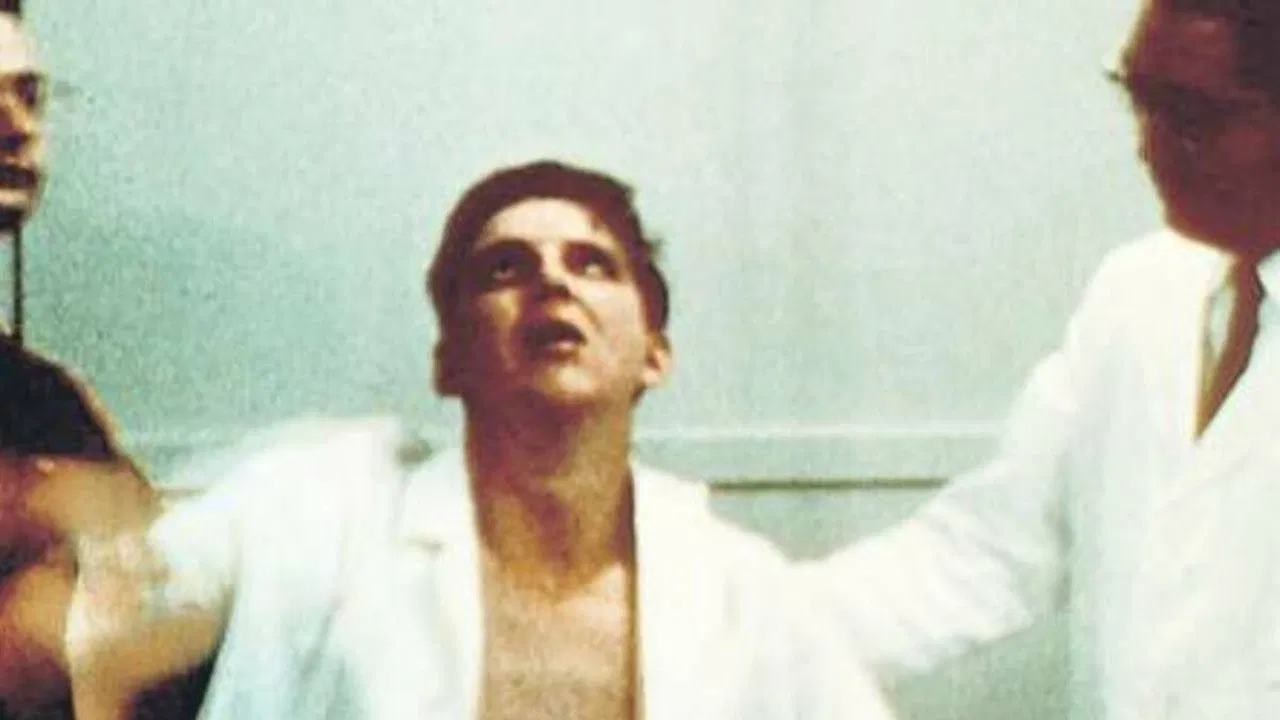 Mengeles Erben backdrop