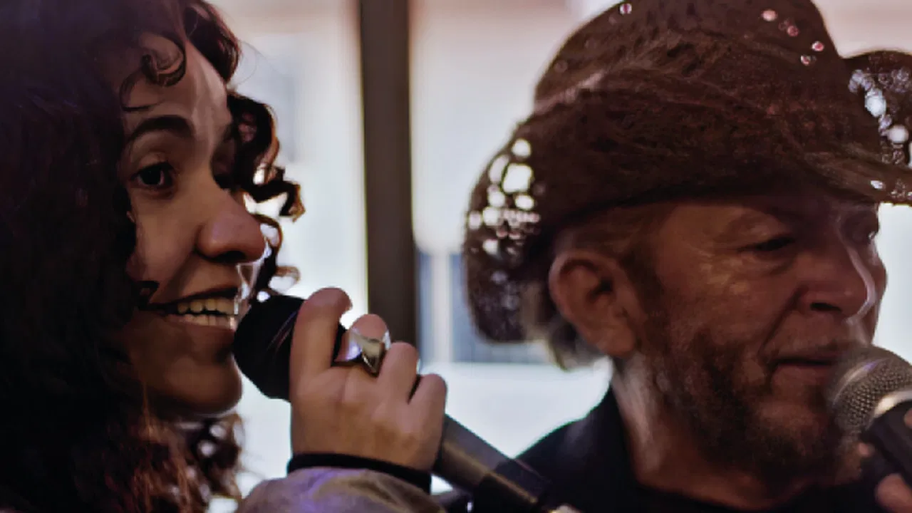 Desvios Diários: Domingo backdrop