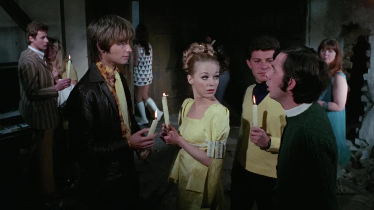 The Haunted House of Horror backdrop