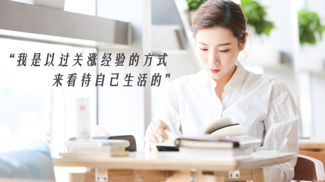 送一百位女孩回家 backdrop