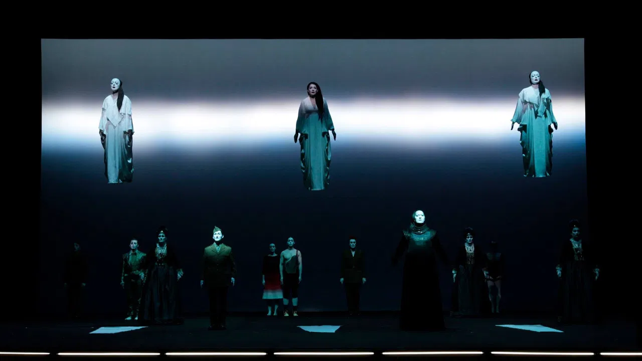 Robert Wilson: The Beauty of the Mysterious backdrop