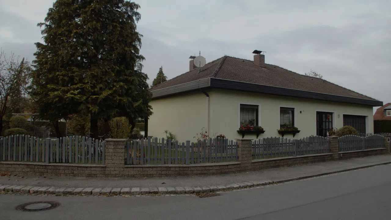 Die Suche nach dem Haus meines Vaters backdrop