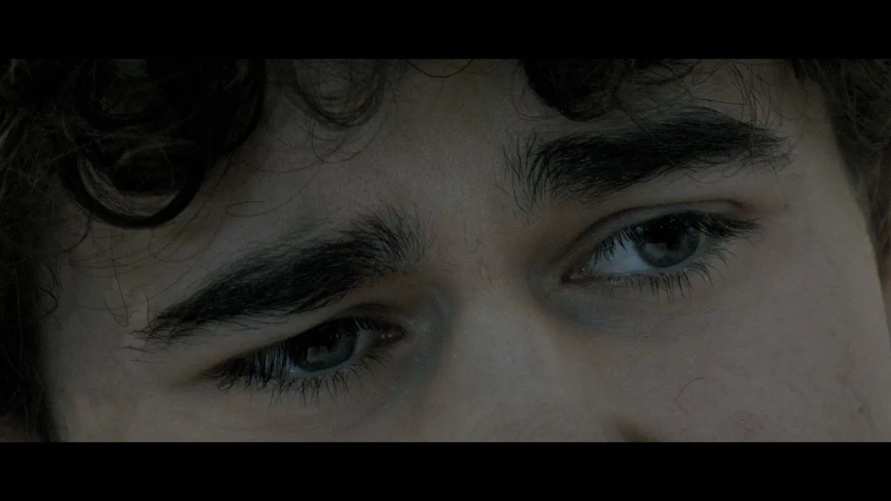 Oggi è giovedì backdrop