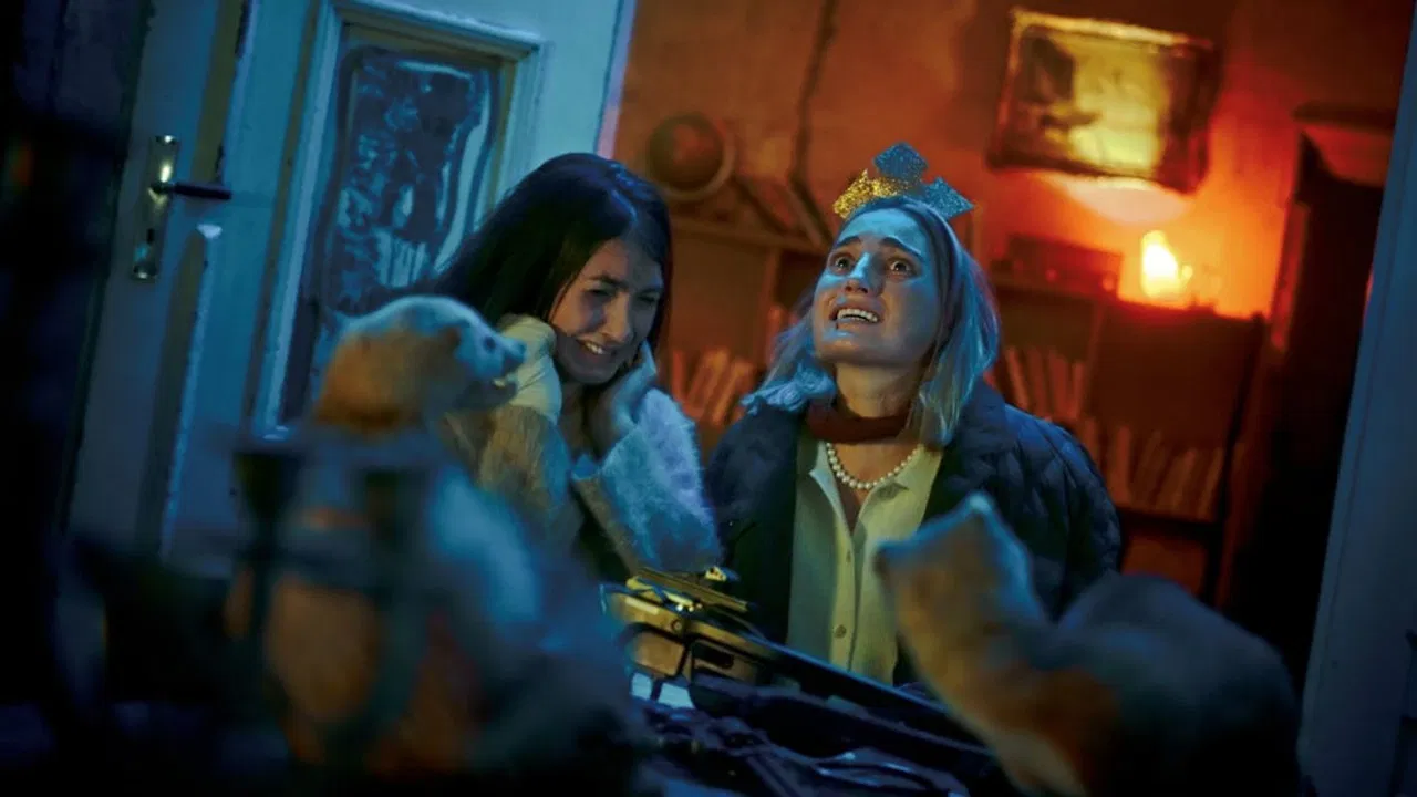 Bernadette Wants to Kill backdrop