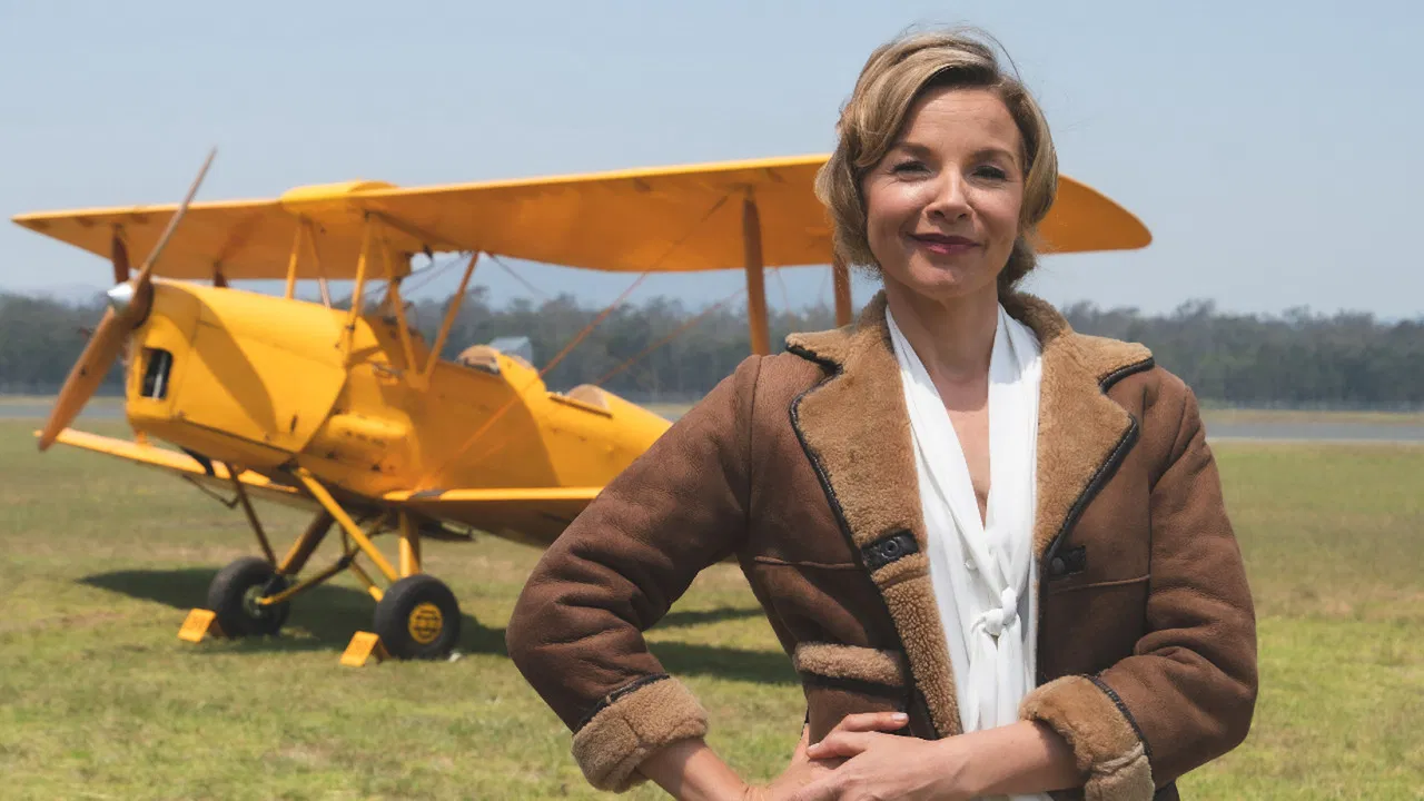 Australia Come Fly With Me backdrop