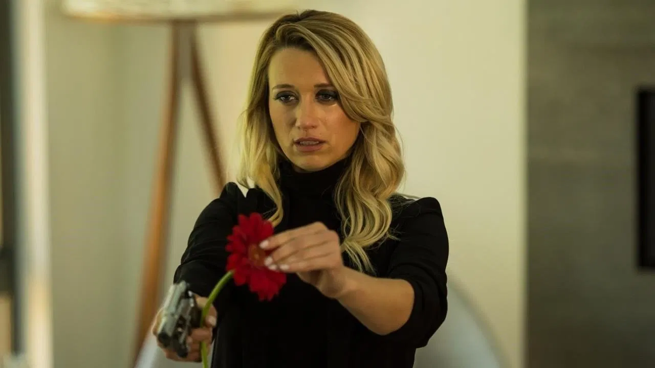 Ring of Deception backdrop