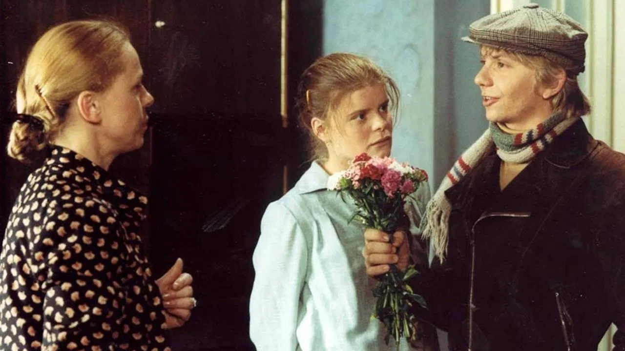 Don't Take the Sweater Off backdrop