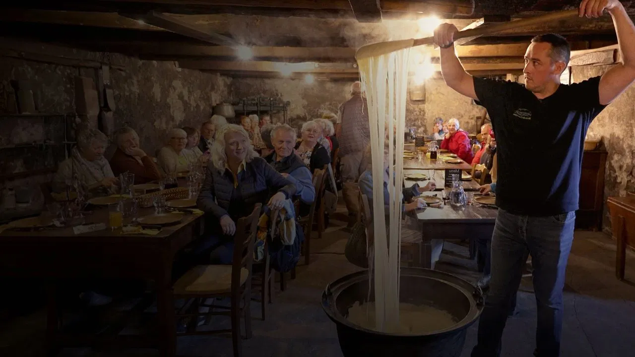 Toi l'Auvergnat, quand tu mangeras ! backdrop