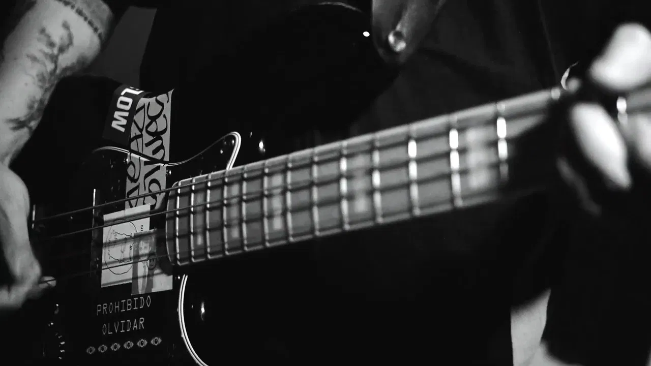 Estoy Bien - Lo Que Intentamos Hacer (Lanzamiento) backdrop