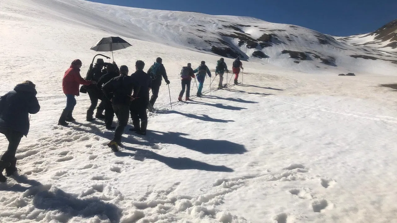 Balandrau, infern glaçat backdrop