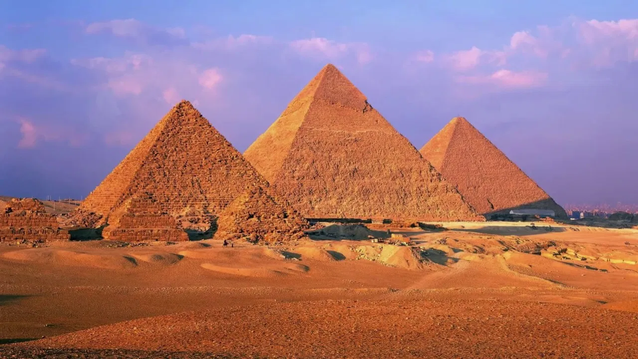 The Pyramid: Finding the Truth backdrop