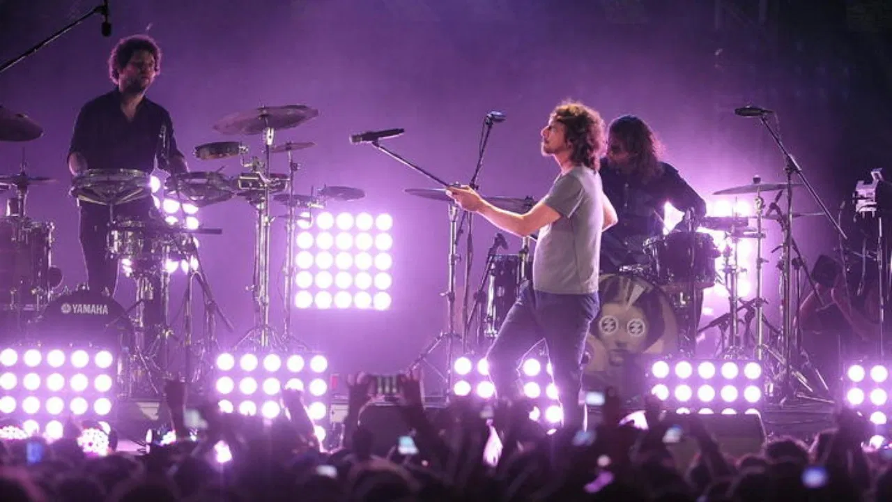 Zoé 281107 backdrop