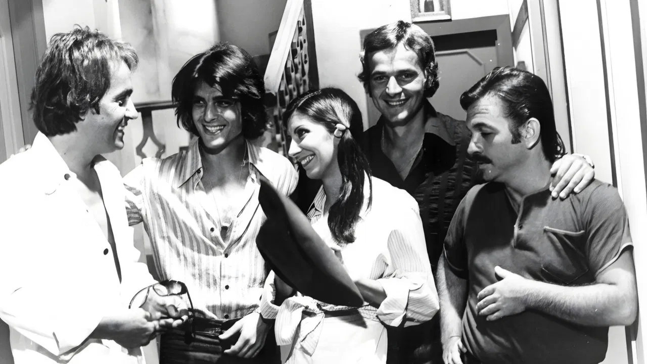 Supermanoela backdrop