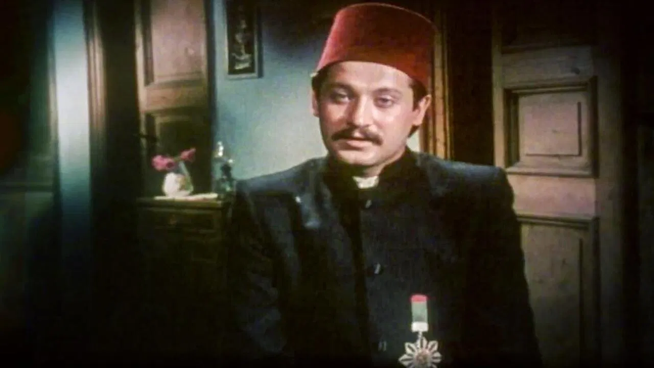 Hacı Arif Bey backdrop