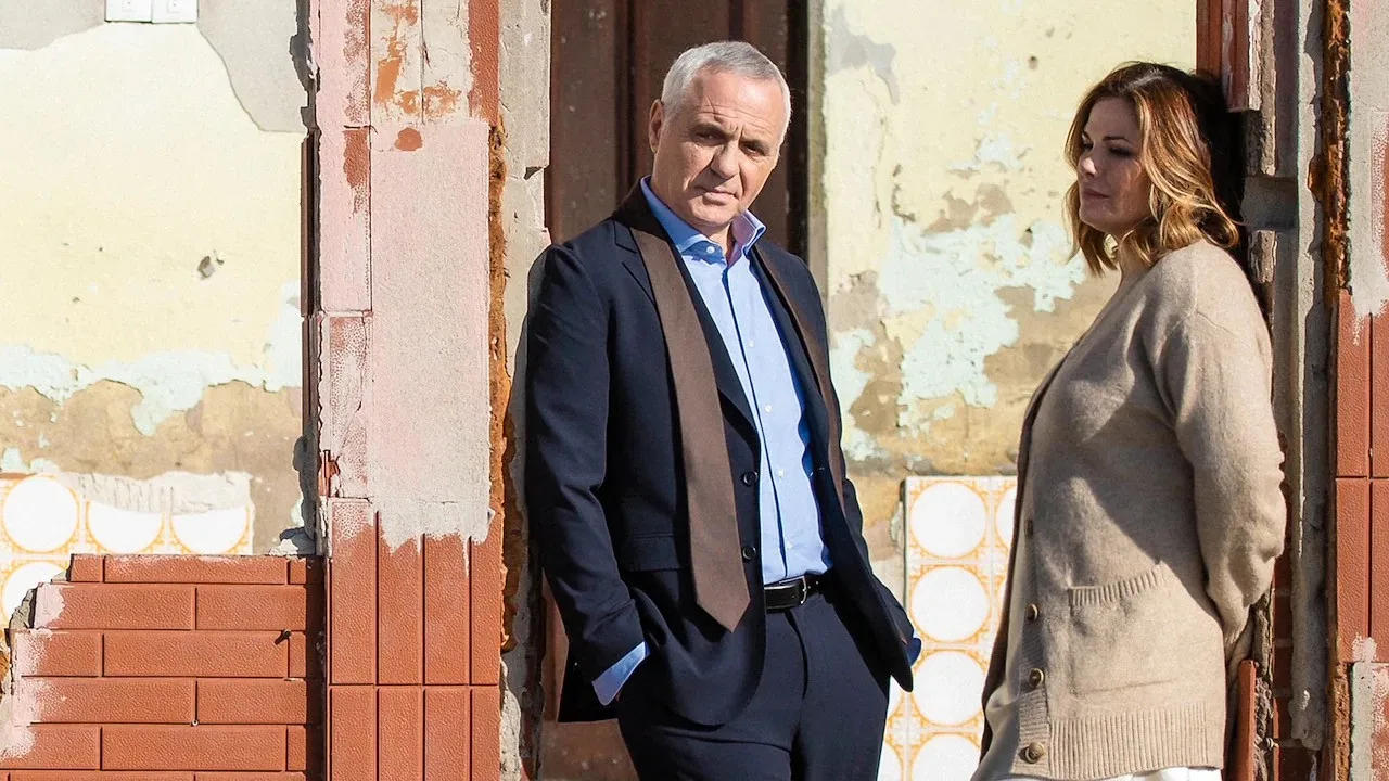 Nel posto giusto backdrop