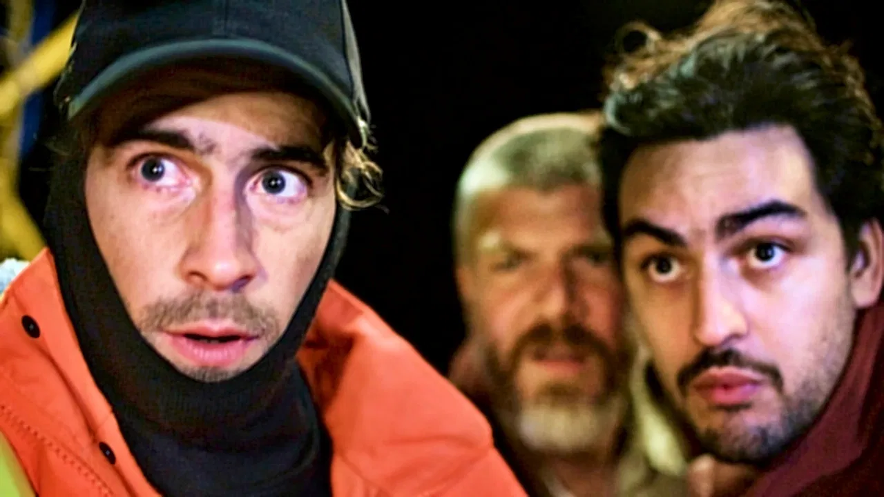 Brothers: The Return backdrop