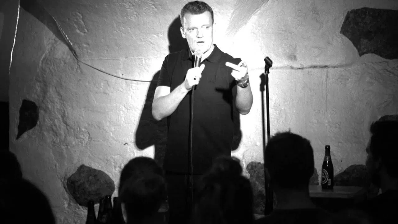 Frank Hvam - Inappropriate backdrop