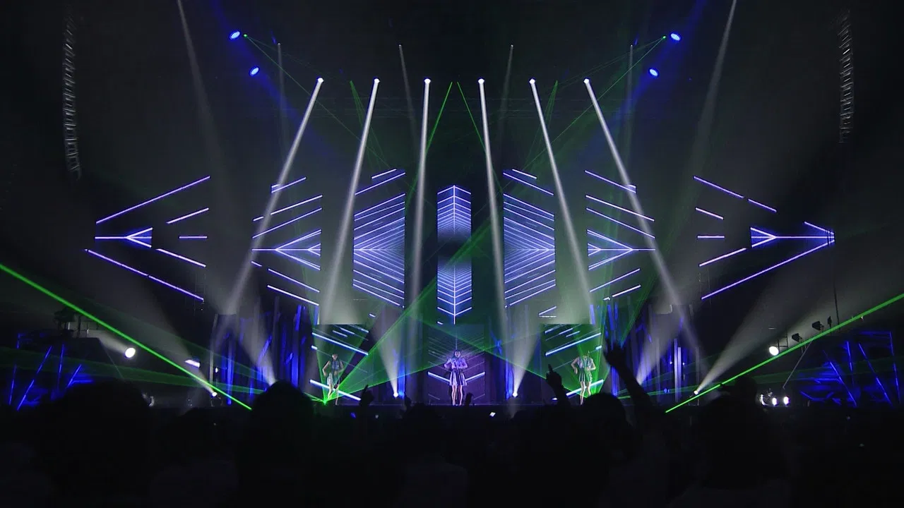 P.T.A.発足10周年!! と5周年!! “Perfumeとあなた”ホールトゥワー backdrop