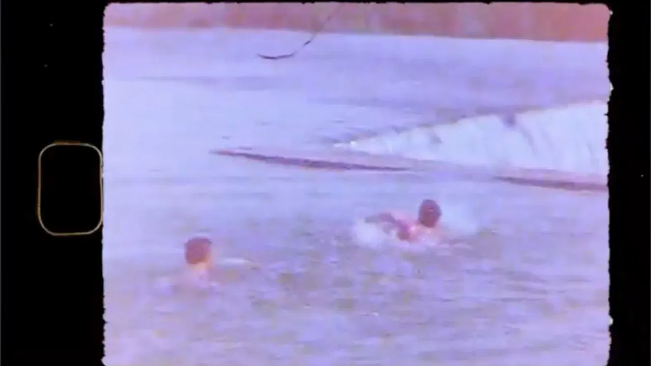 Sole - Summer 8 backdrop